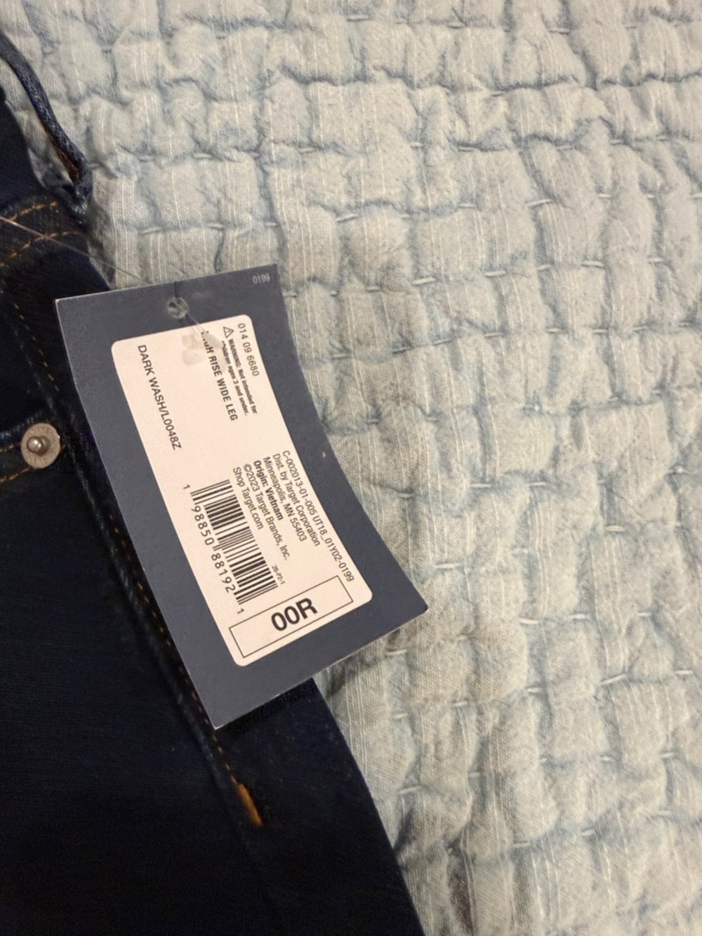 Universal Thread Navy Everyday Wide Leg Jeans - Picture 3 of 5